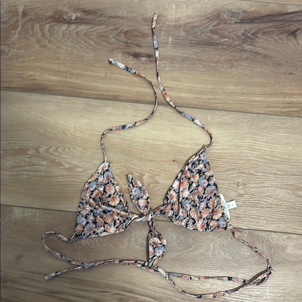 Doen Floral Bikini Top